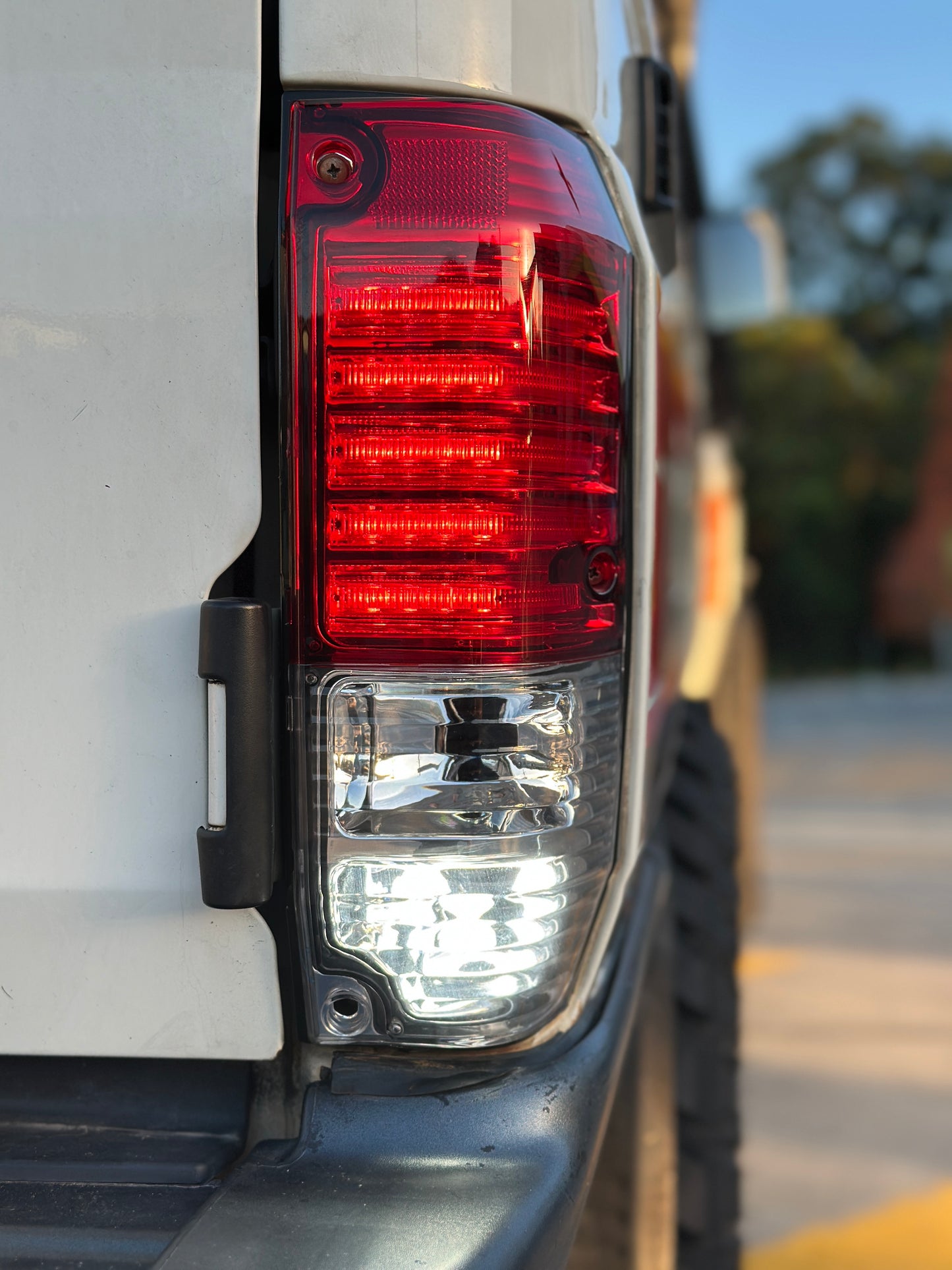 76 Series LED Taillights (Pair)