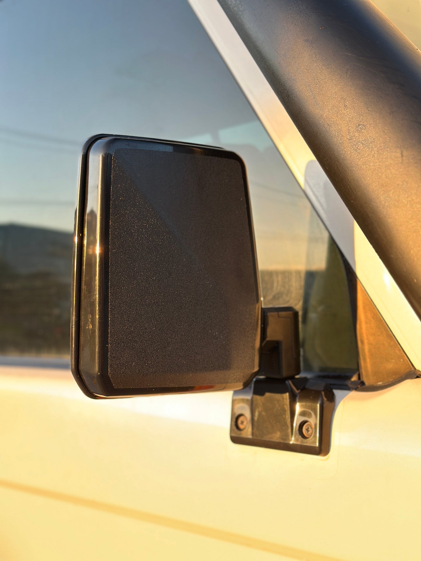 70 Series Wagon Factory Replacement Mirrors (Pair)